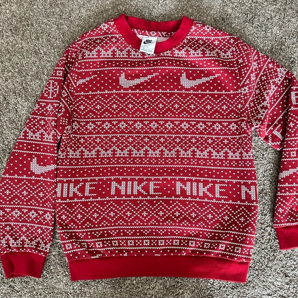 Nike Red and White Patterned Sweatshirt, Sweatpants 
Boys large, worn one time - Picture 4 of 8